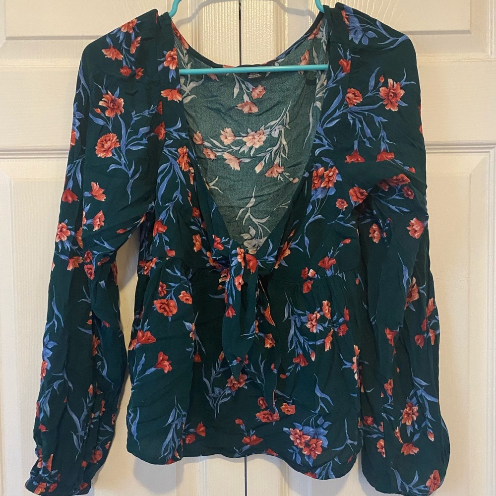 American Eagle Floral Shirt